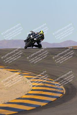 media/Dec-18-2022-SoCal Trackdays (Sun) [[8099a50955]]/Turns 9 and 10 Set 2 (1055am)/